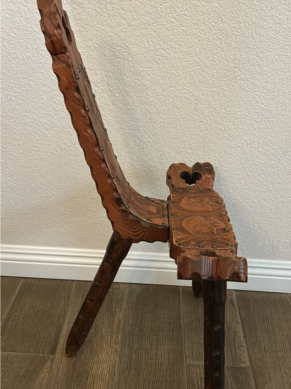 Spanish / Italian VTG Style Solid  Wood /Leather Ornate Tripod Birthing Chair
